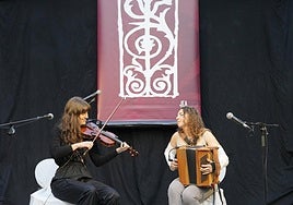 Caamaño & Ameixeiras ofrecieron ayer el primer concierto de Tolofolk.