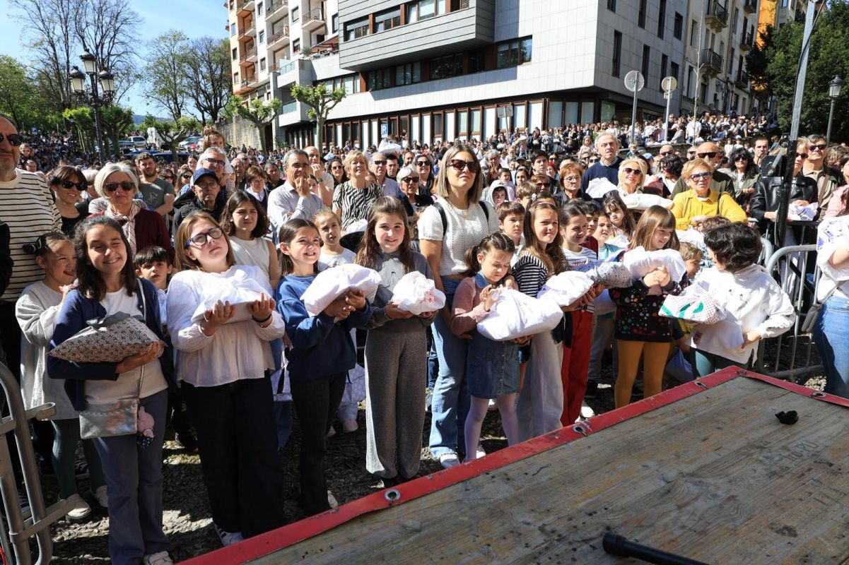 El día de la Opila, una jornada festiva en Irun y Hondarribia
