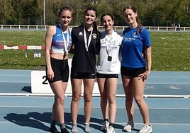 Eider Redondo, con camiseta negra, logró el oro en el de Euskadi.