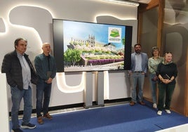 Jorge Letamendia, Odón Elorza, Víctor Lasa, Blanca Zaragüeta y Elena Martínez de Murguía este lunes en el Ayuntamiento.