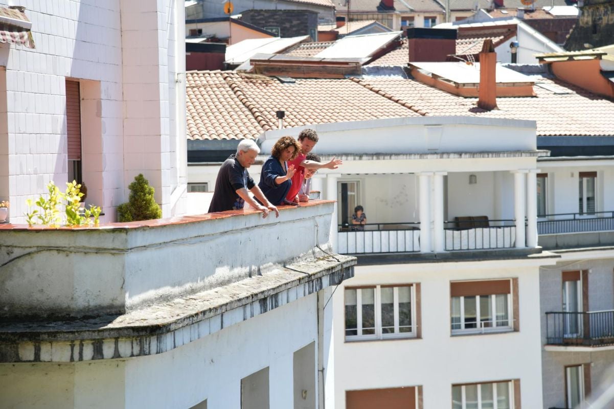Tres horas encerrados en un ascensor