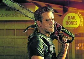 El reconocido actor Kevin Bacon interpreta a Hub Halloran en esta serie de corte terrorífico con toques de musica country.