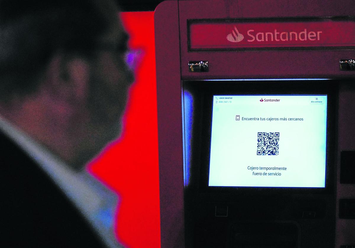El apagón provocó un ligero aumento de la retirada de efectivo en los cajeros