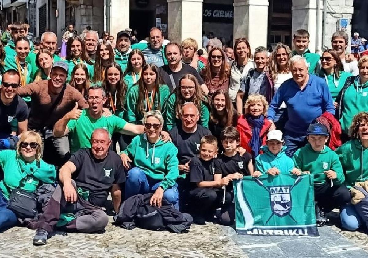 Las remeras de categoría infantil logran la plata en el Campeonato de España de Bateles