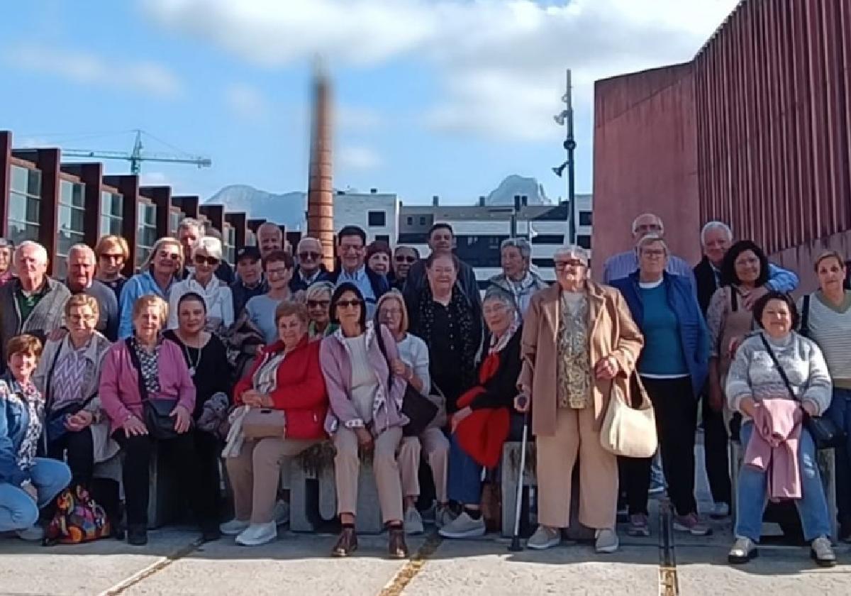 Los de Plaza Ondo disfrutan de la excursión a Cantabria