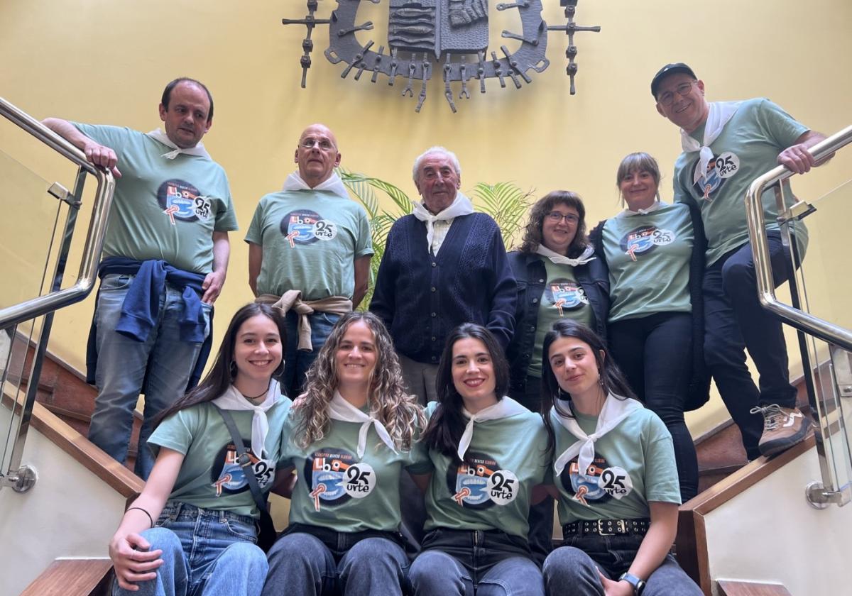 Una Legazpi festiva y bertsolari da inicio a las Santikutz Jaiak de 2025