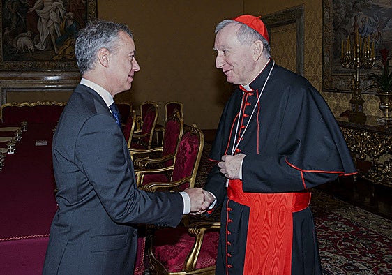 El entonces lehendakari Urkullu con el secretario de Estado del Vaticano, Pietro Parolin, en uno de sus encuentros.