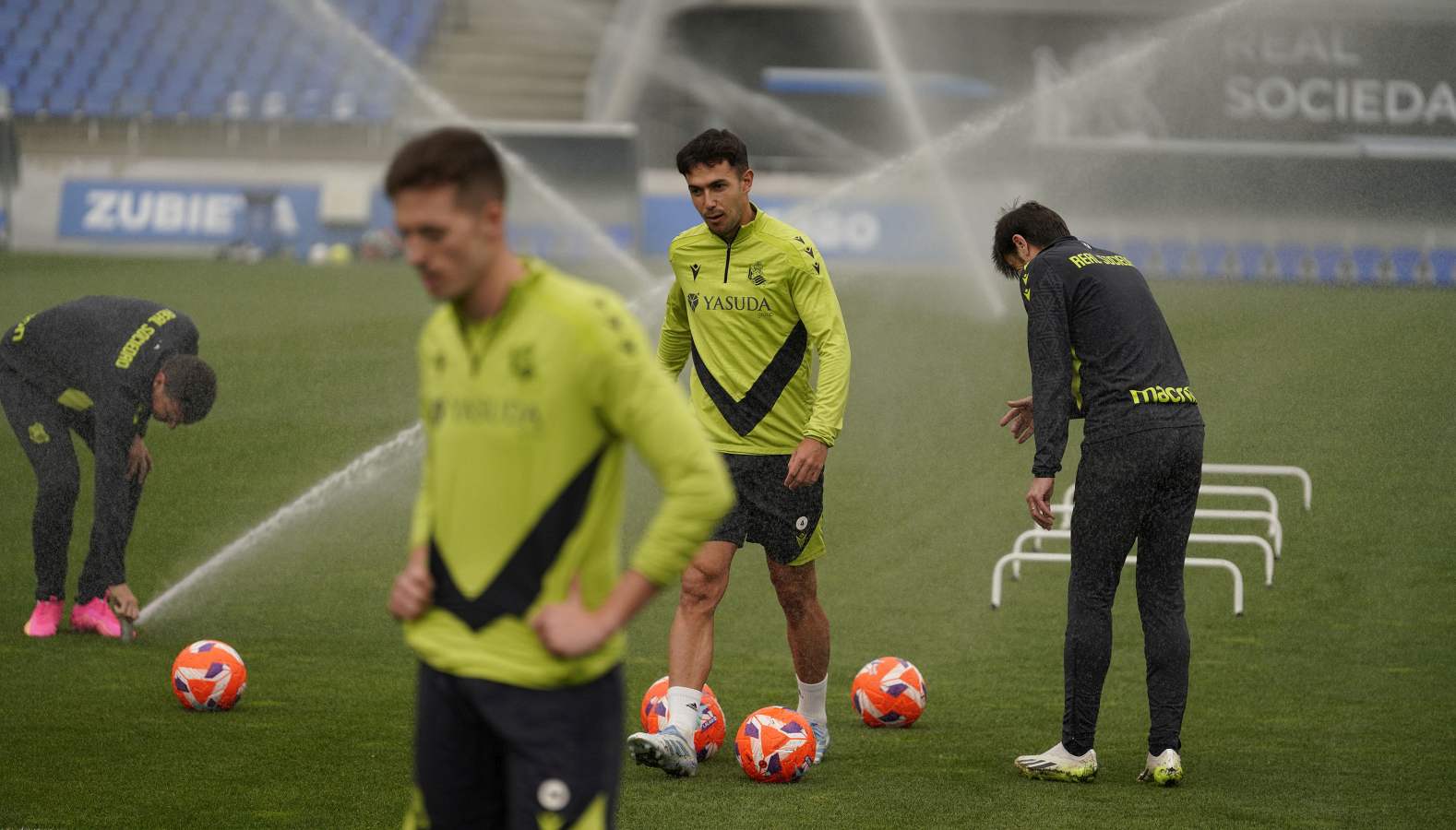 La Real Sociedad prepara el derbi