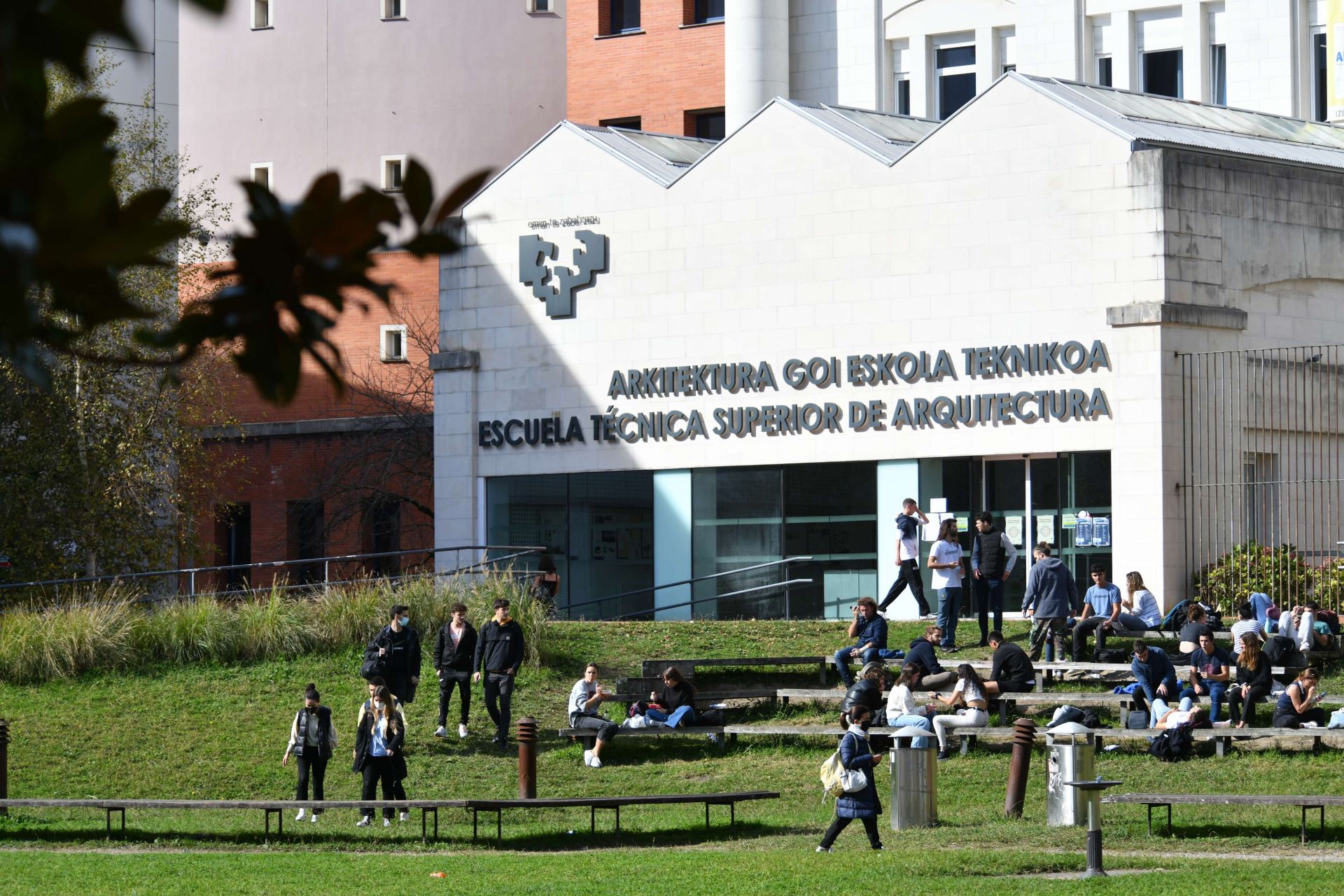 Unibertsitatera modu ludikoan hurbiltzeko udako campusa