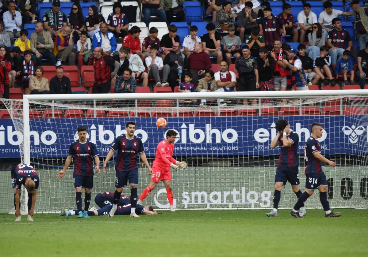 San José dice adiós al invicto en Ipurua