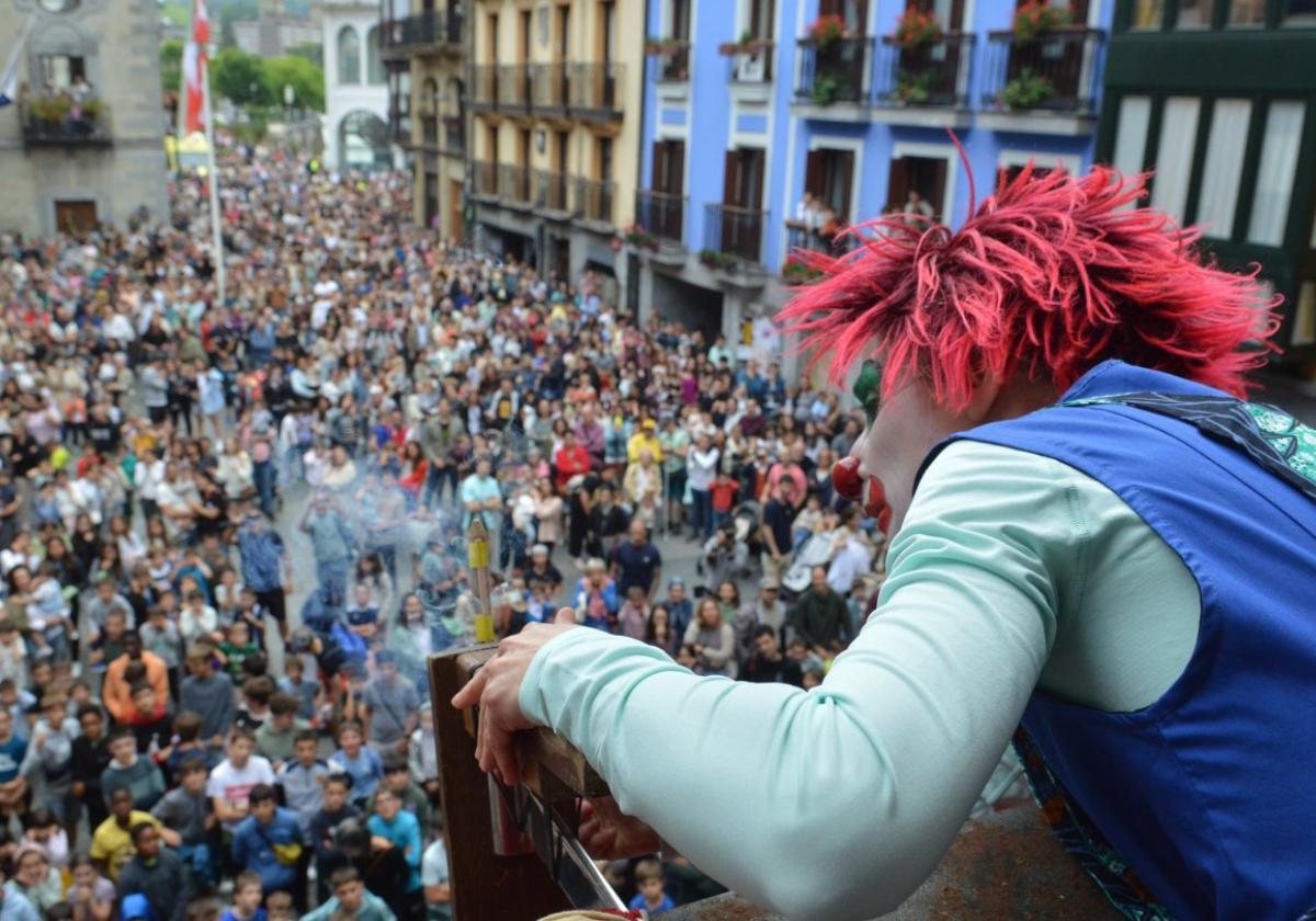 La ciudadanía propondrá quién lanzará este año el txupinazo de los sanjuanes