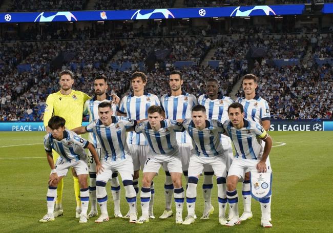 Remiro, Brais, Le Normand, Merino, Traoré, Zubimendi, Kubo, Barrene, Tierney, Zubeldia y Oyarzabal, el 'once' inicial de la Real contra el Inter de Milán en Anoeta