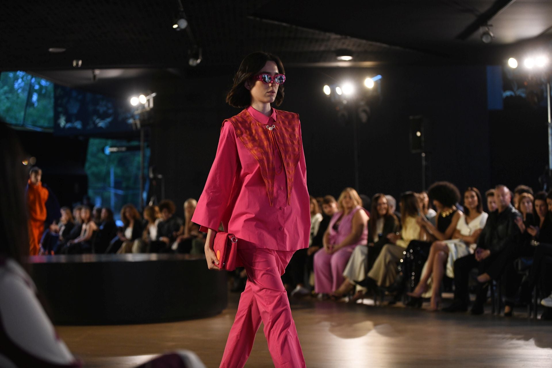 Desfile de Loreak Mendian en Balenciaga