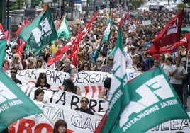 Imagen de archivo de una de las manifestaciones de los trabajadores de la red pública de Educación.