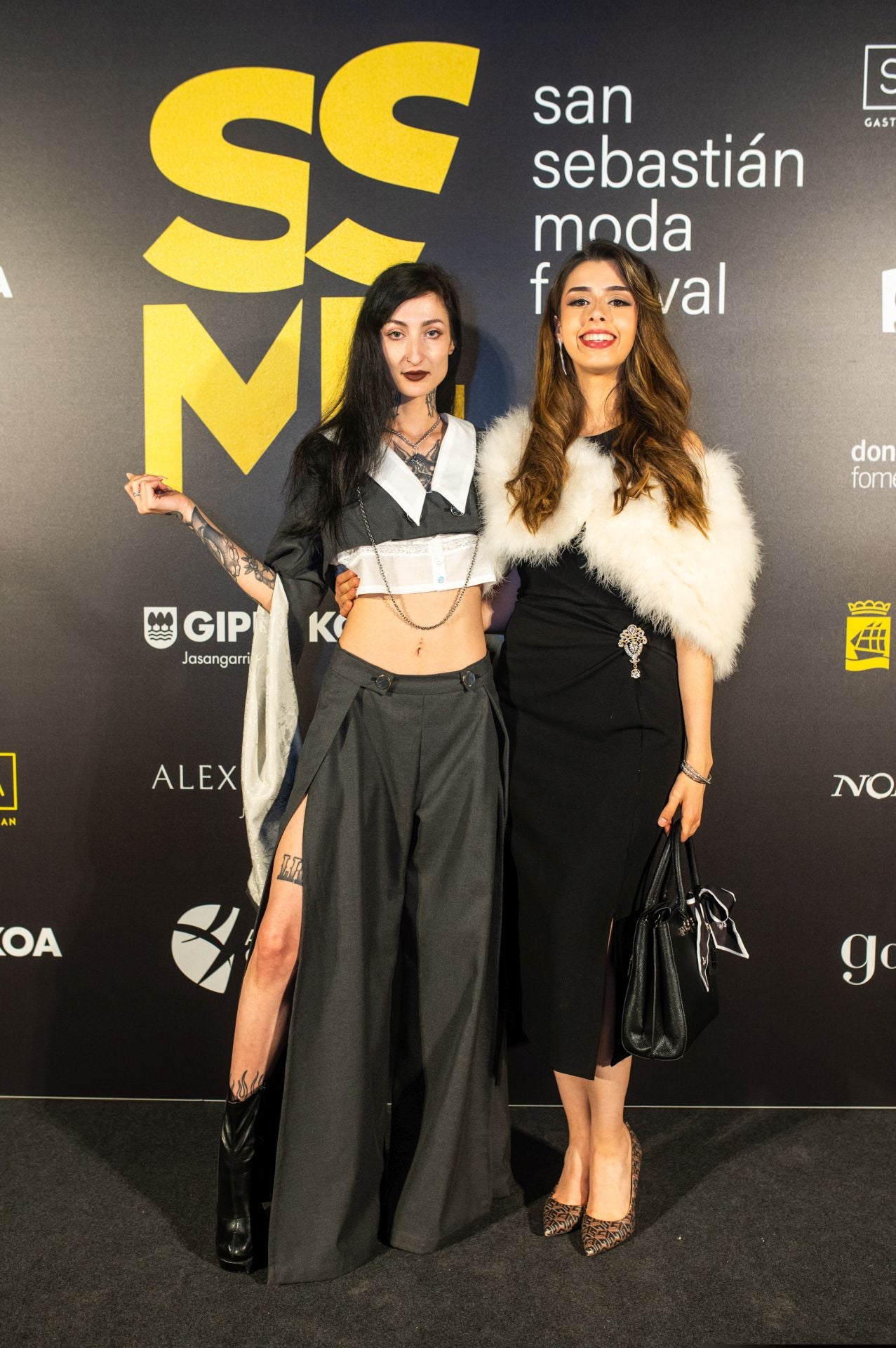 Diversión en el photocall de Loreak Mendian