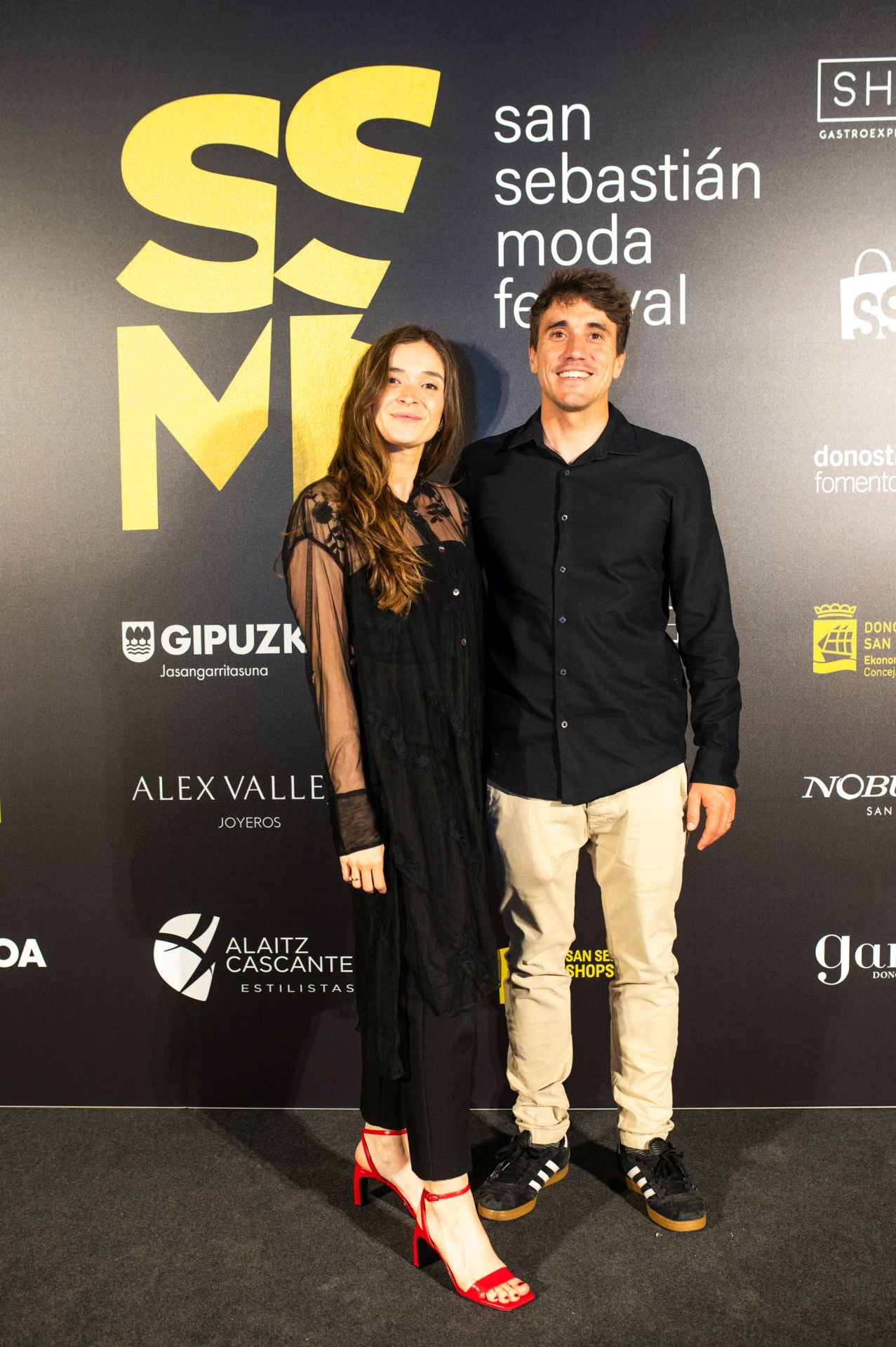 Diversión en el photocall de Loreak Mendian
