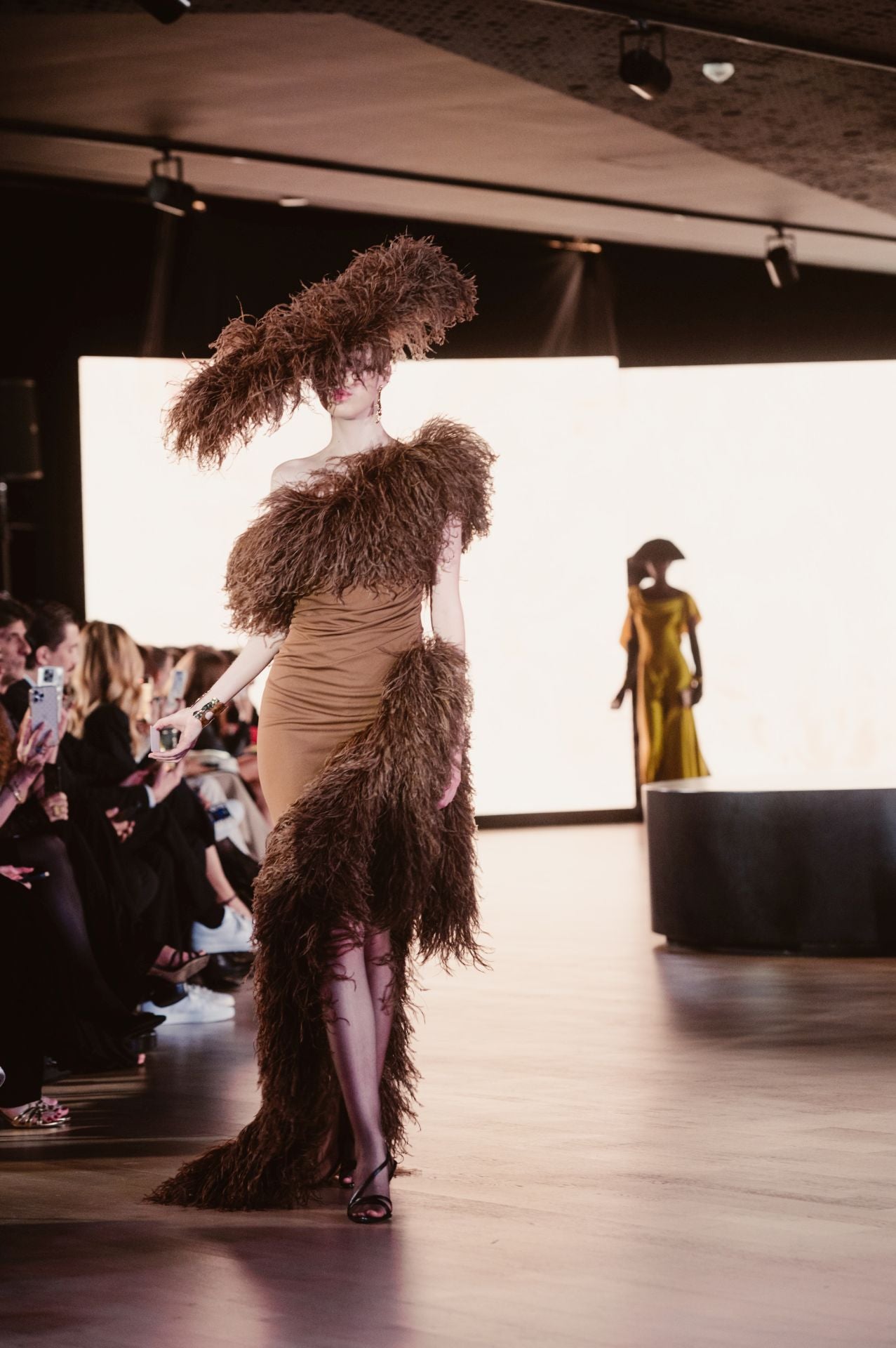 Ze García deslumbra en Balenciaga