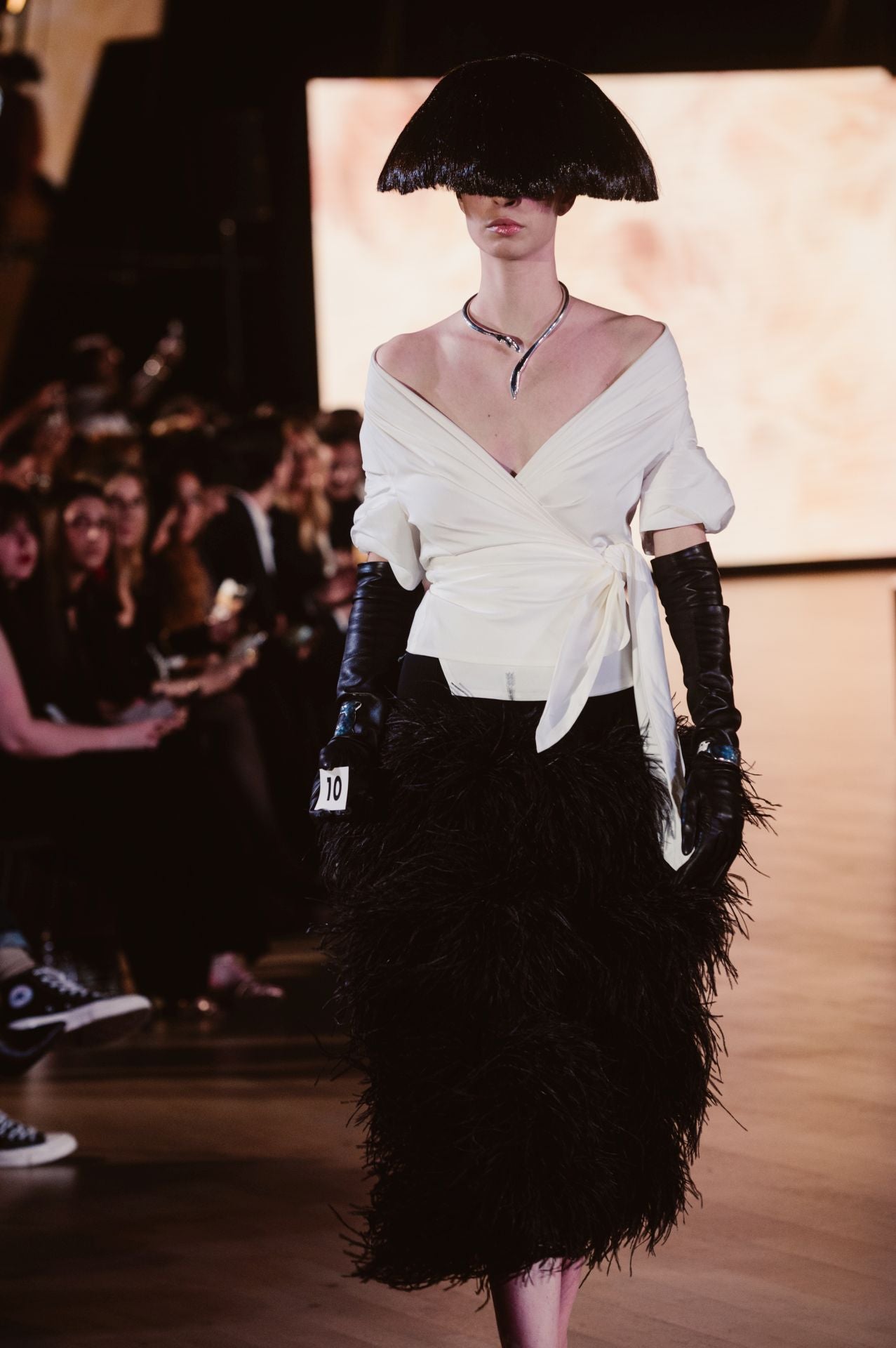 Ze García deslumbra en Balenciaga