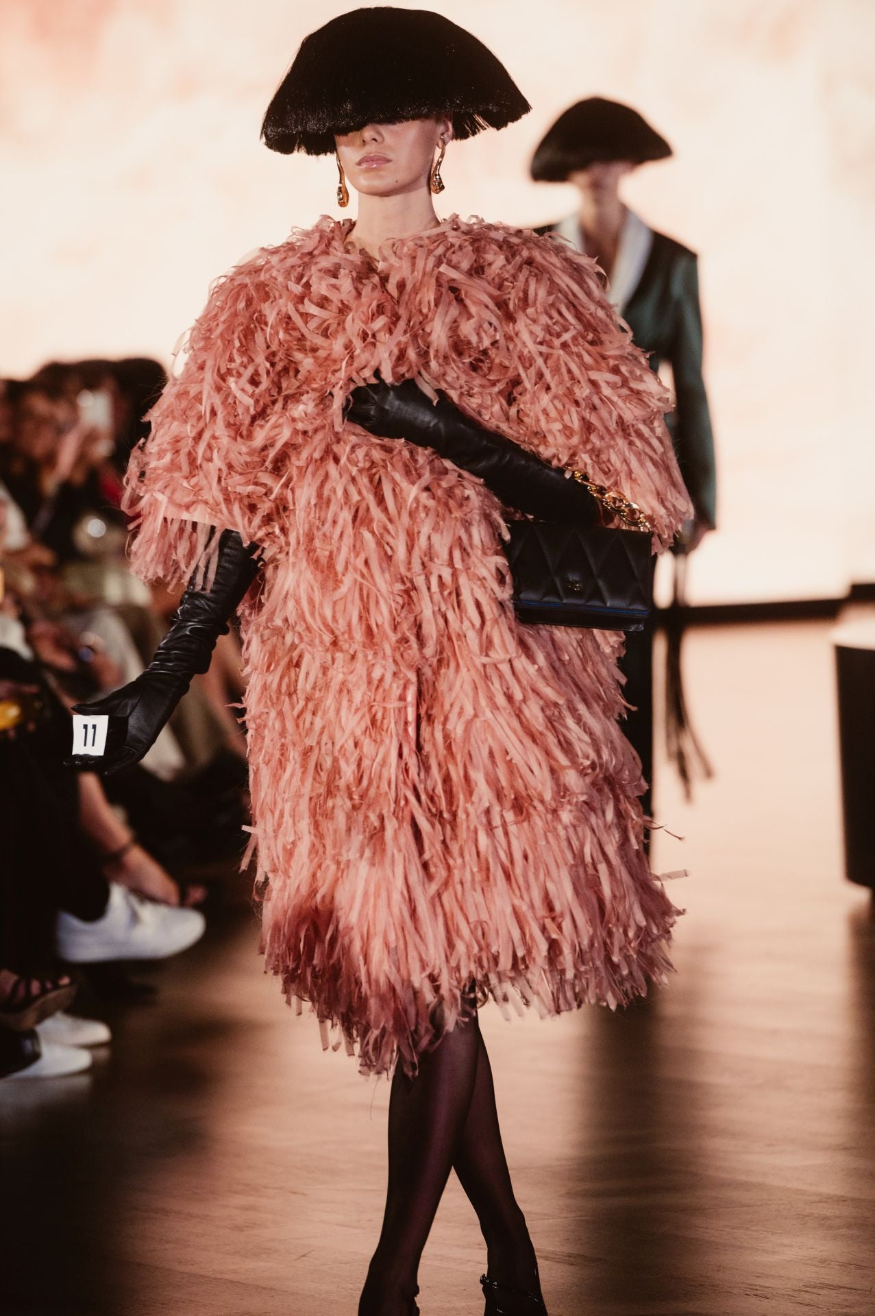 Ze García deslumbra en Balenciaga