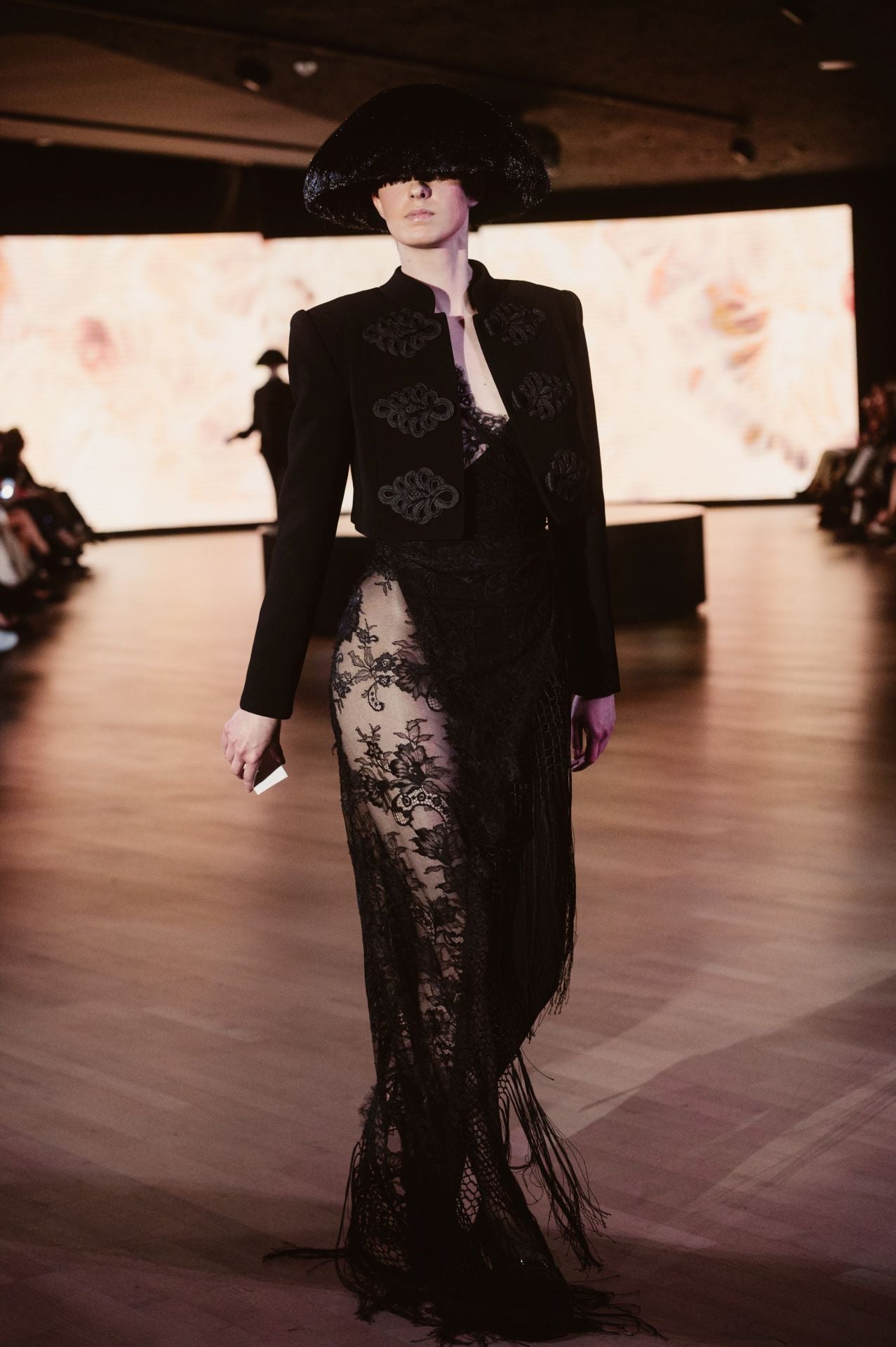 Ze García deslumbra en Balenciaga