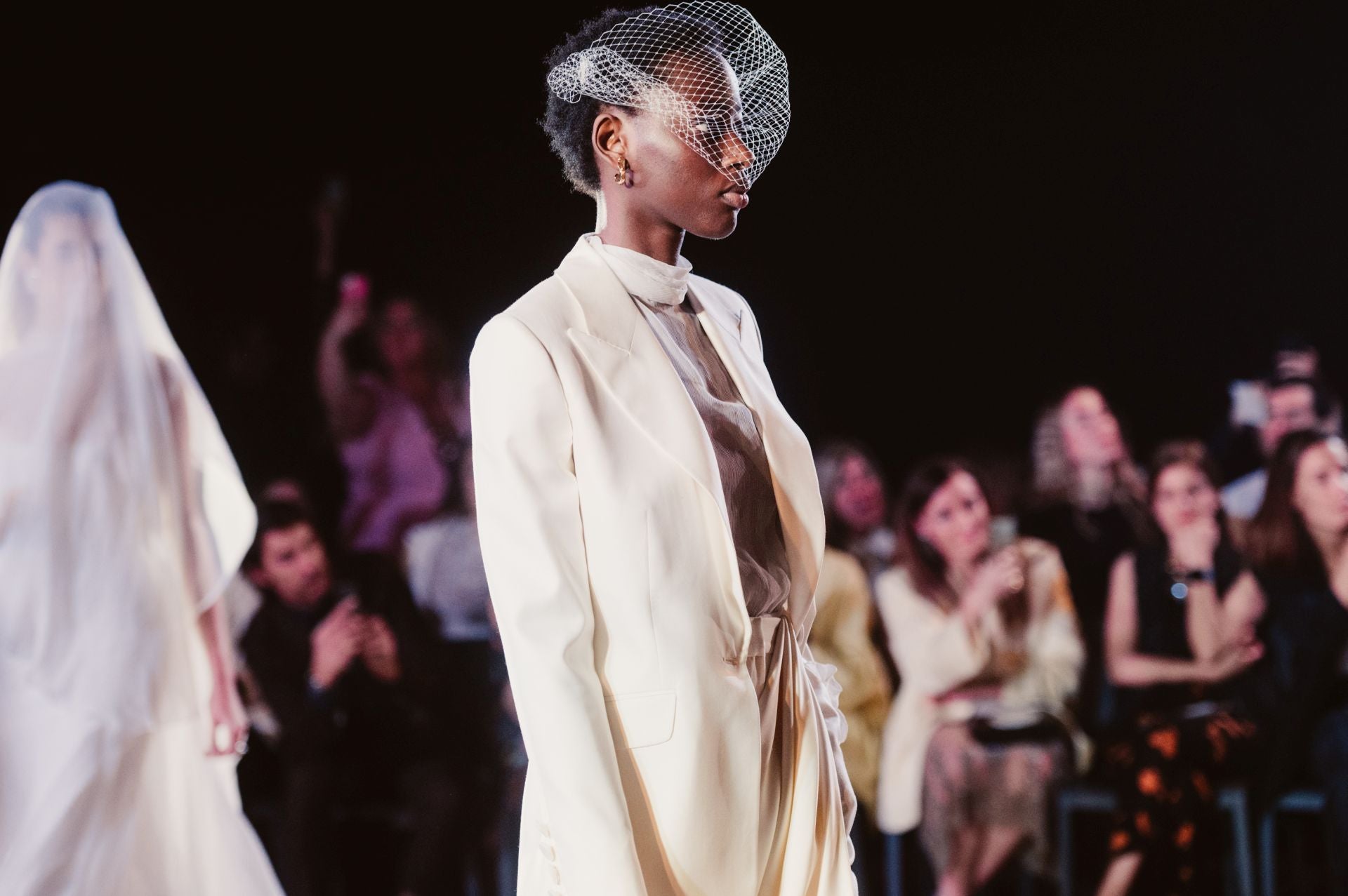 Ze García deslumbra en Balenciaga