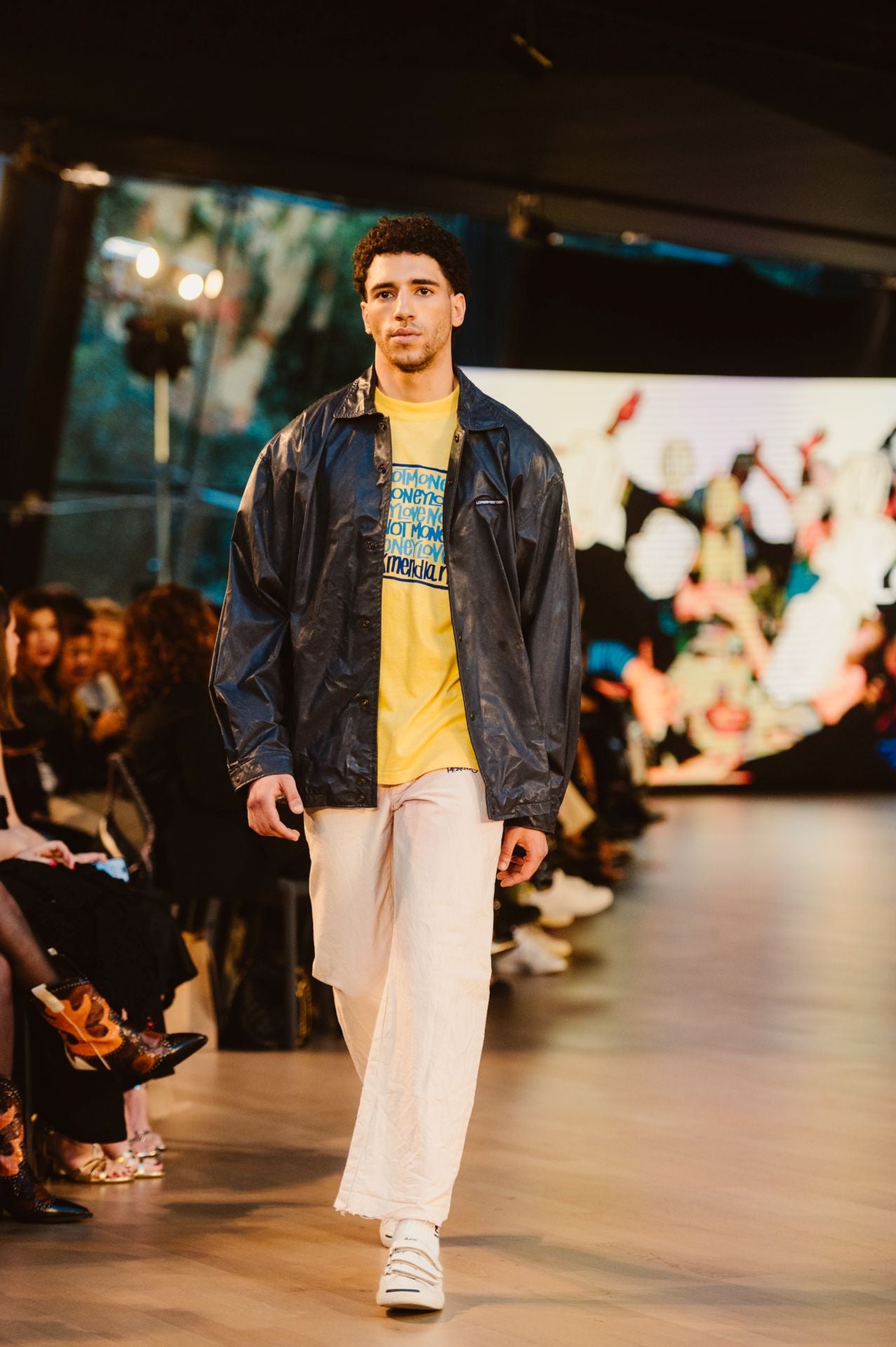 El desfile 30 aniversario de Loreak Mendian