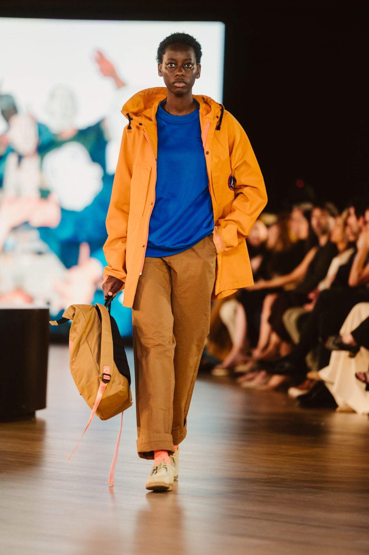 El desfile 30 aniversario de Loreak Mendian
