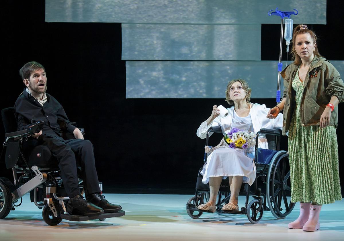 Mireia Gabilondo y Aitziber Garmendia optan esta noche a los premios Talía de teatro