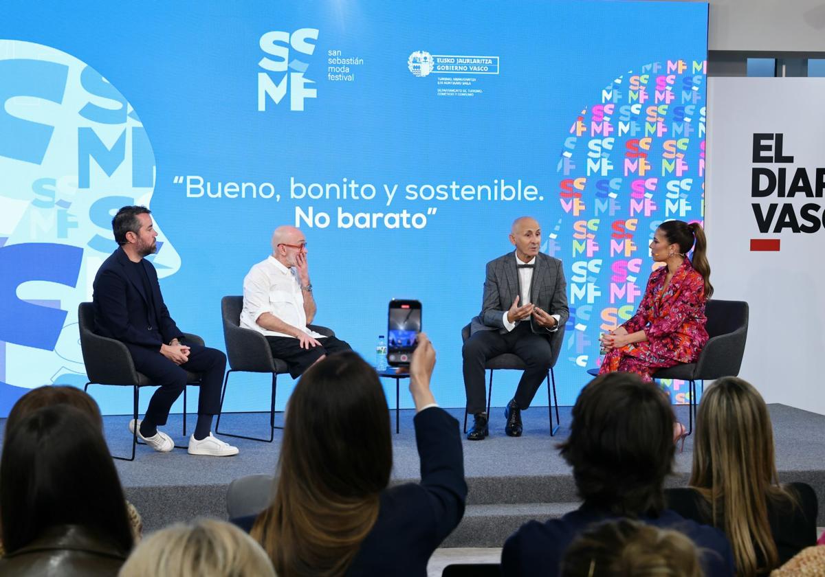 Lander Urquijo, Modesto Lomba, Izaskun Gómez, Laura Chamorro y Marcial Muñoz, en DV Gunea