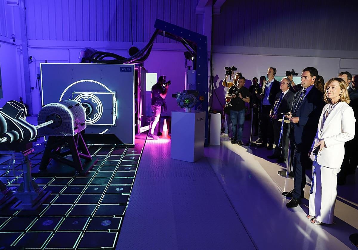 Pradales y Mendoza, delante de uno de los espacios de ensayo de Mubil.