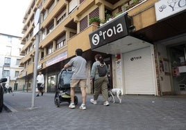 La discoteca Saroia está ubicada en una céntrica calle de Irun.