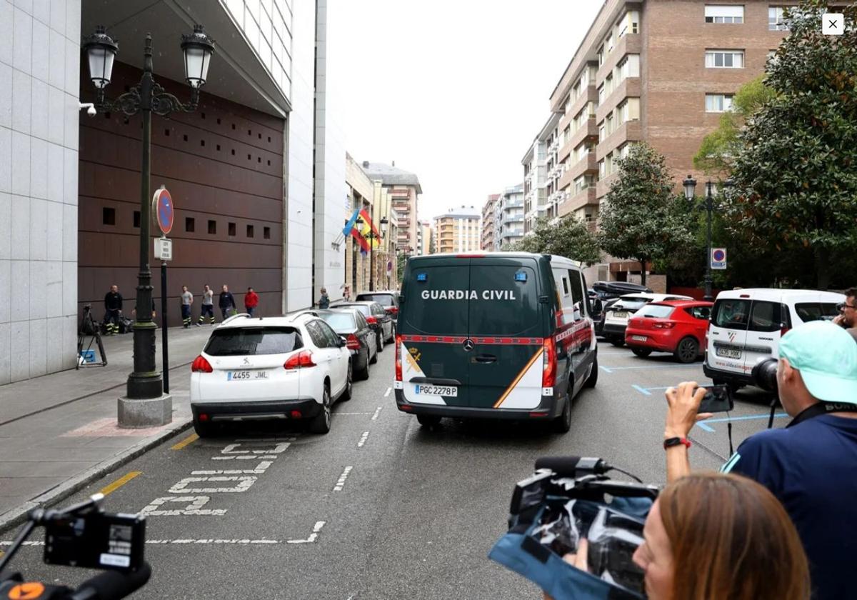 La Guardia Civil acudió a la «casa de los horrores» de Oviedo en febrero, pero el padre declaró que los niños estaban en el colegio
