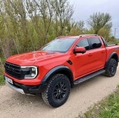 Sin duda alguna, el Ford Ranger Raptor con motor turbodiesel de 210 CV y 500 Nm de par se comporta de maravilla y ofrece unos consumos más ponderados.