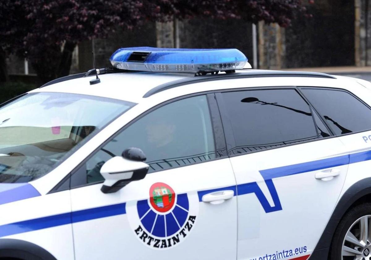 Un presunto ladrón es sorprendido 'in fraganti' en la ventana de una casa en Donostia