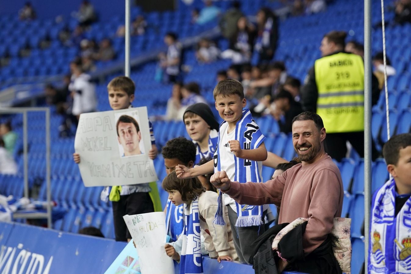 ¿Has estado en el Reale Arena? Búscate en nuestras fotos