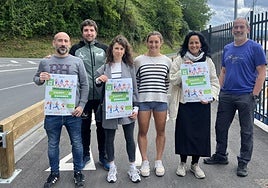 Técnicos y responsables municipales de Pasaia, Lezo y Oiartzun ayer, en la presentación del reto que se pondrá en marcha el día 19.