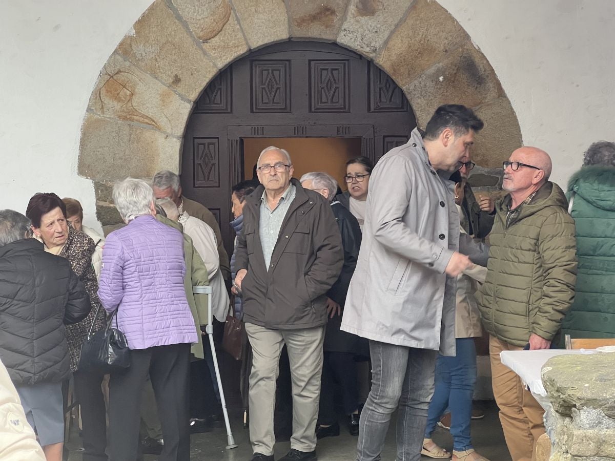 Los mayores protagonizan las primeras horas festivas en Eitza