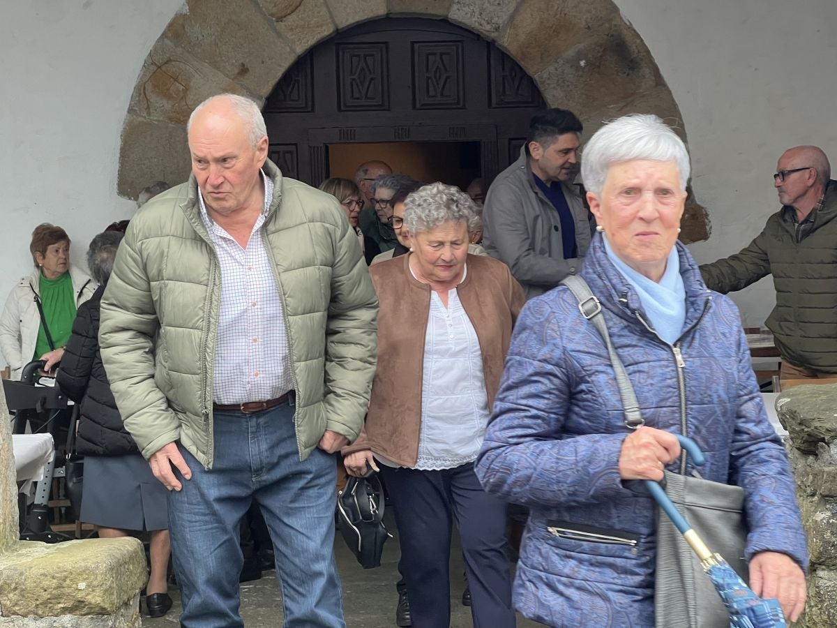 Los mayores protagonizan las primeras horas festivas en Eitza