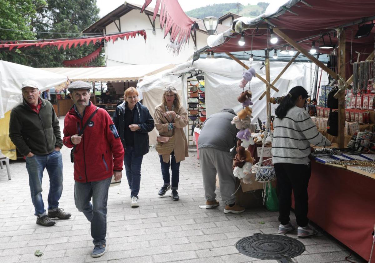 Los puestos del Mercado Medieval están abiertos desde este jueves.