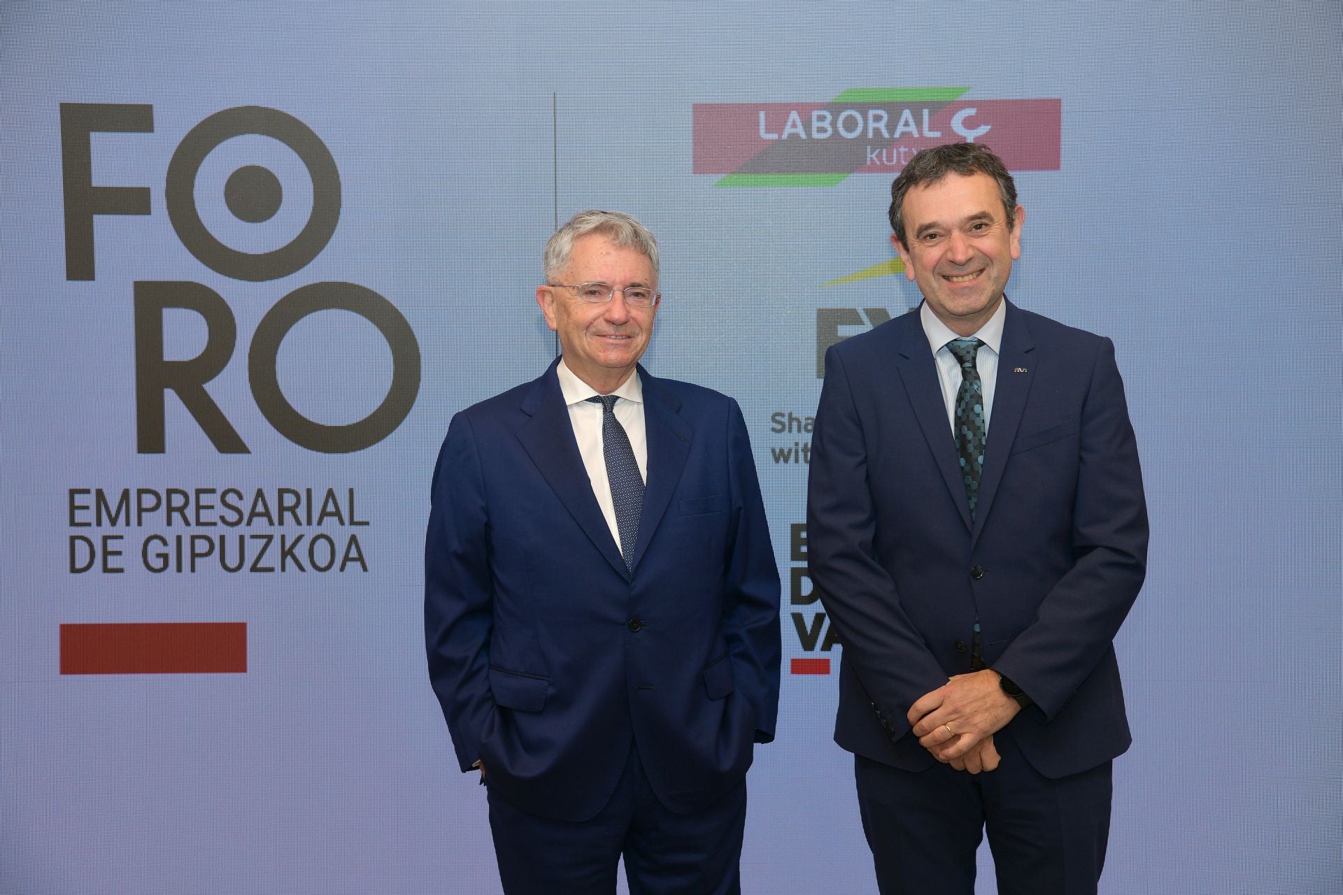 Emiliano López Atxurra (presidente de Petronor) y Vicente Atxa (rector de Mondragon Unibertsitatea).