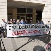 Trabajadores de la Fundación Uliazpi protestan ante la sentencia del TSJPV que anuló la OPE.