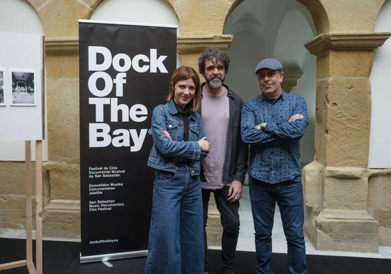 Eva Rivera, directora, con Gorka Urbizu y Patxi Presa en la edición del año pasado.