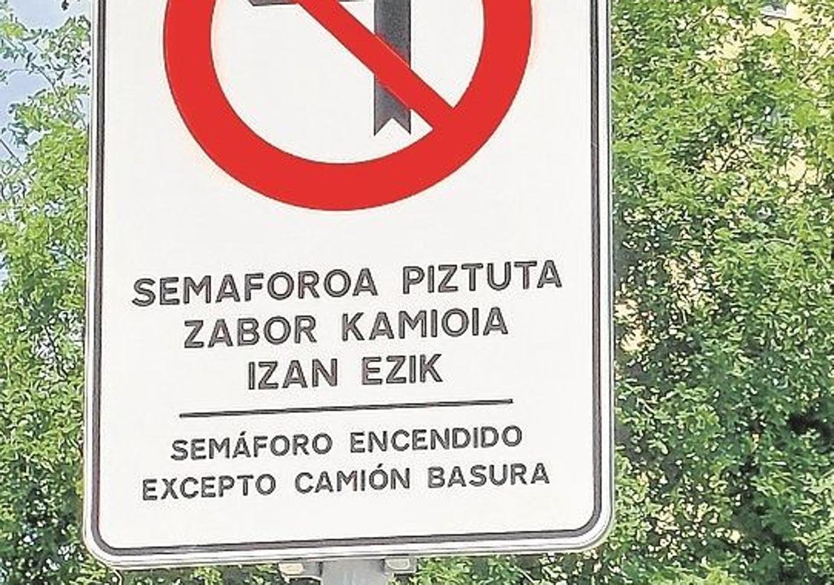 Cartel indicativo.
