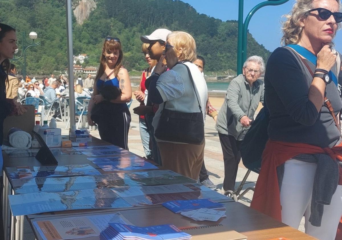 Nociones sobre prevención y primeros auxilios en el malecón de Zarautz