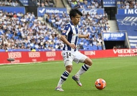 Kubo, a punto de arrancar en el choque ante el Girona.
