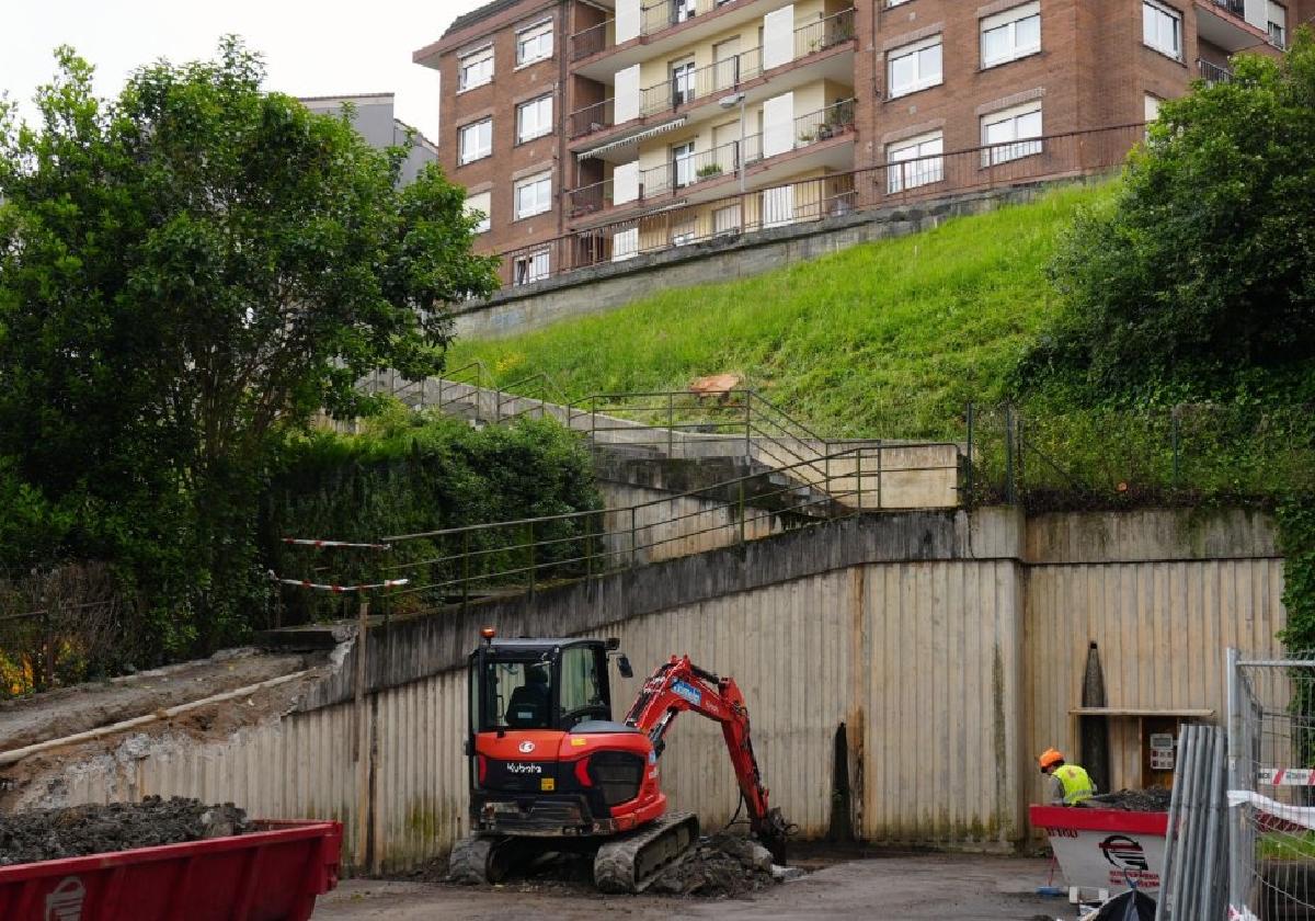 Arrancan las obras del ascensor que conectará kale Nagusia con Goikale