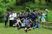 Imagen de los participantes en el rodaje de 'Sueños de viernes' en el parque Cristina Enea, uno de los escenarios donde transcurre el cortometraje.