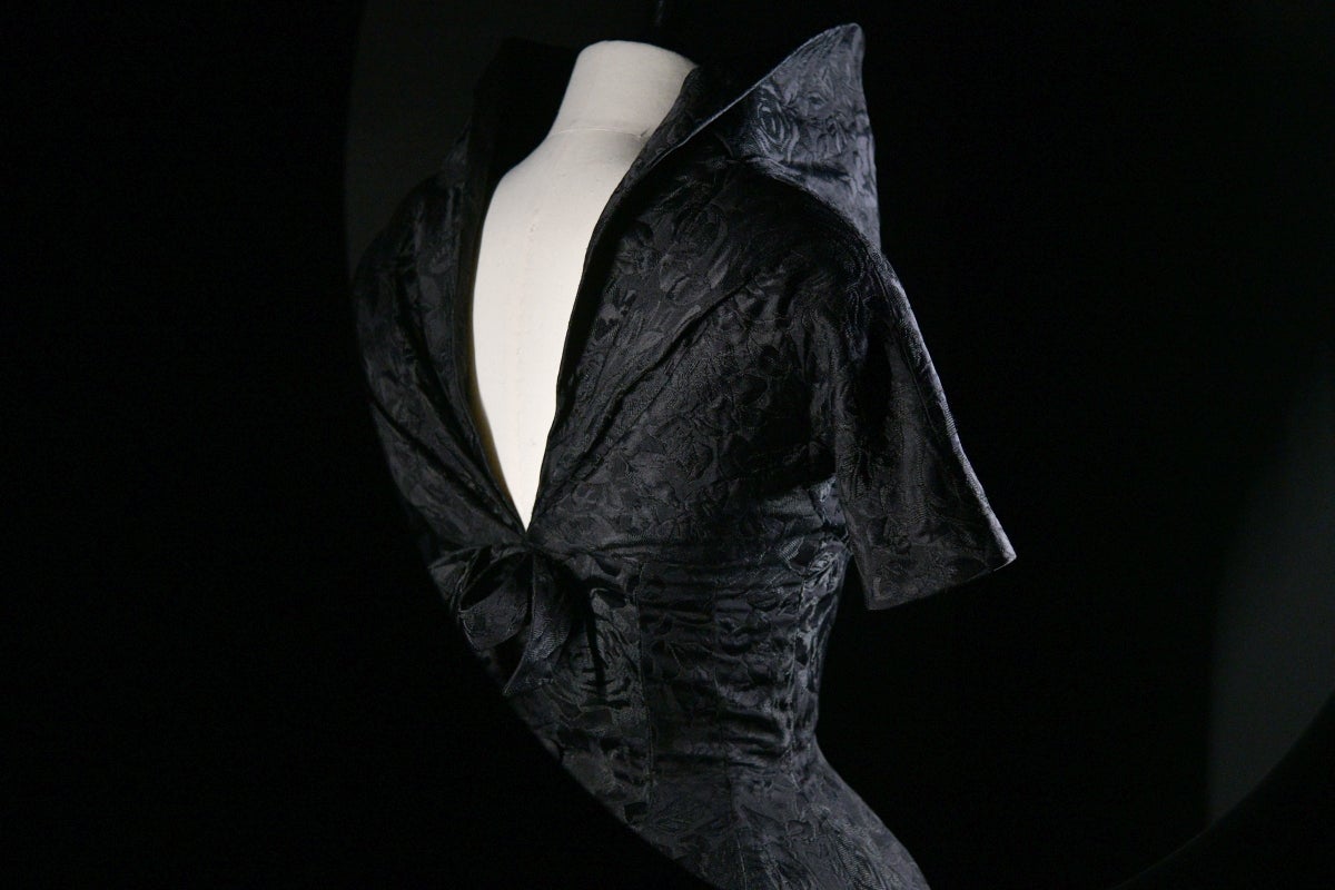 Exposición &#039;La sutileza de un diálogo&#039; en Balenciaga