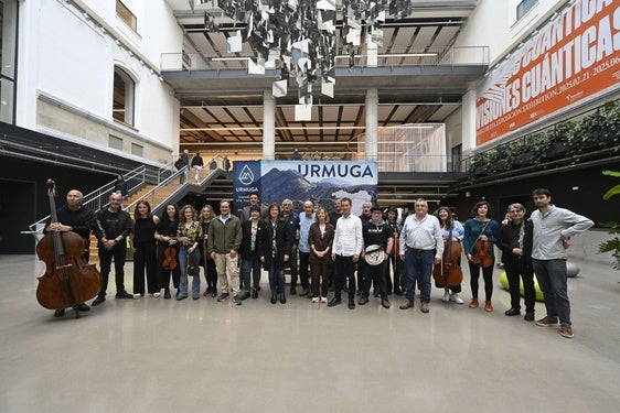 Organizadores de Urmuga y representantes de las instituciones que apoyan la iniciativa, este jueves en Tabakalera.