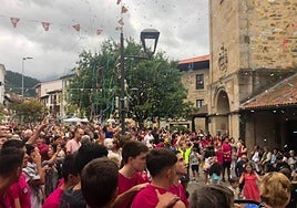 El Ayuntamiento calienta motores para los Andramaixak con el concurso de carteles.